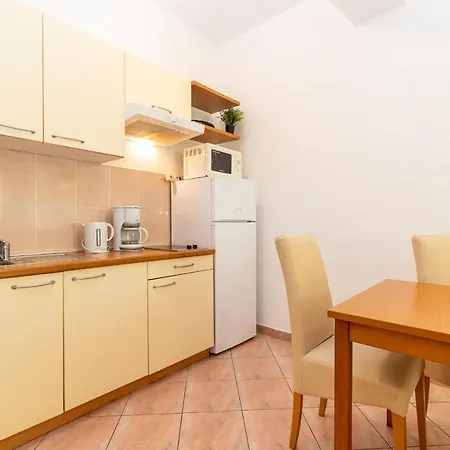 Suzi Apartamento *